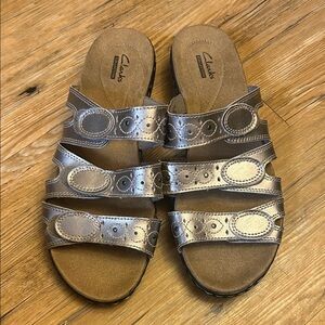 Clarks Women's Metallic Sandals Size 10